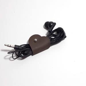 attache chargeur cuir
