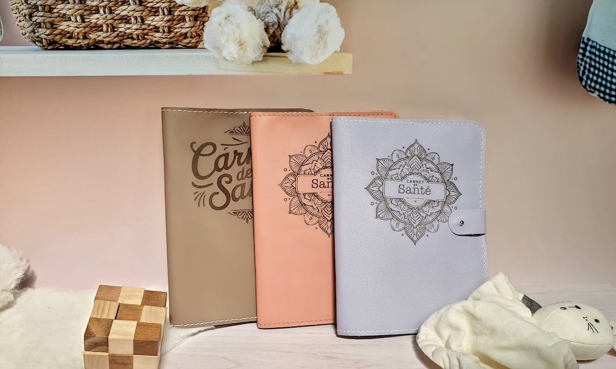 protège carnet de santé en cuir