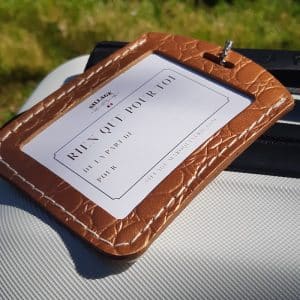 étiquette a bagage en cuir